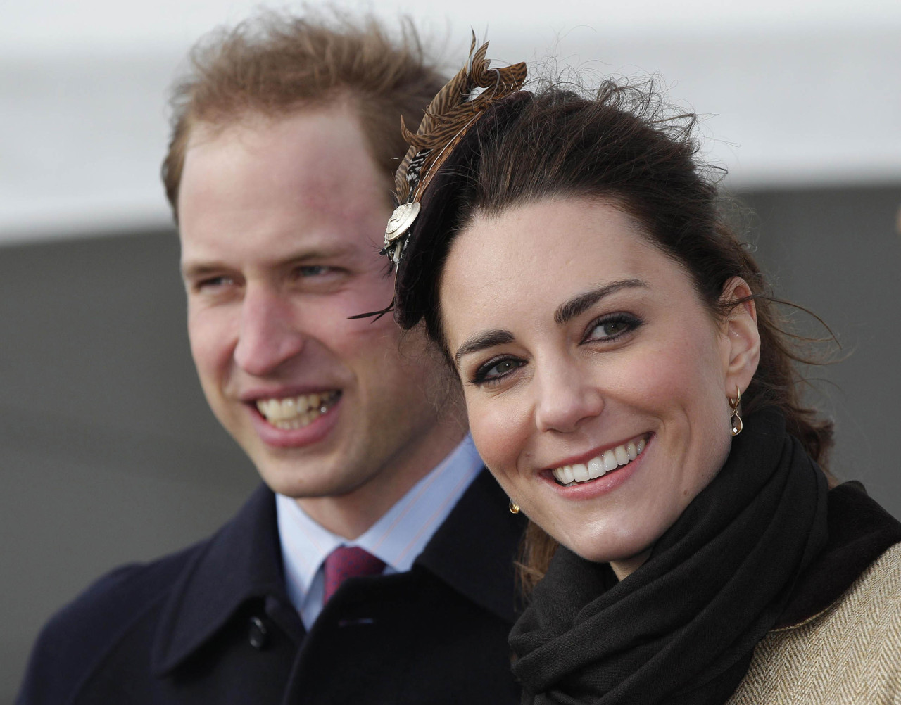 Kate Middleton junto al príncipe Guillermo. Foto: NA.