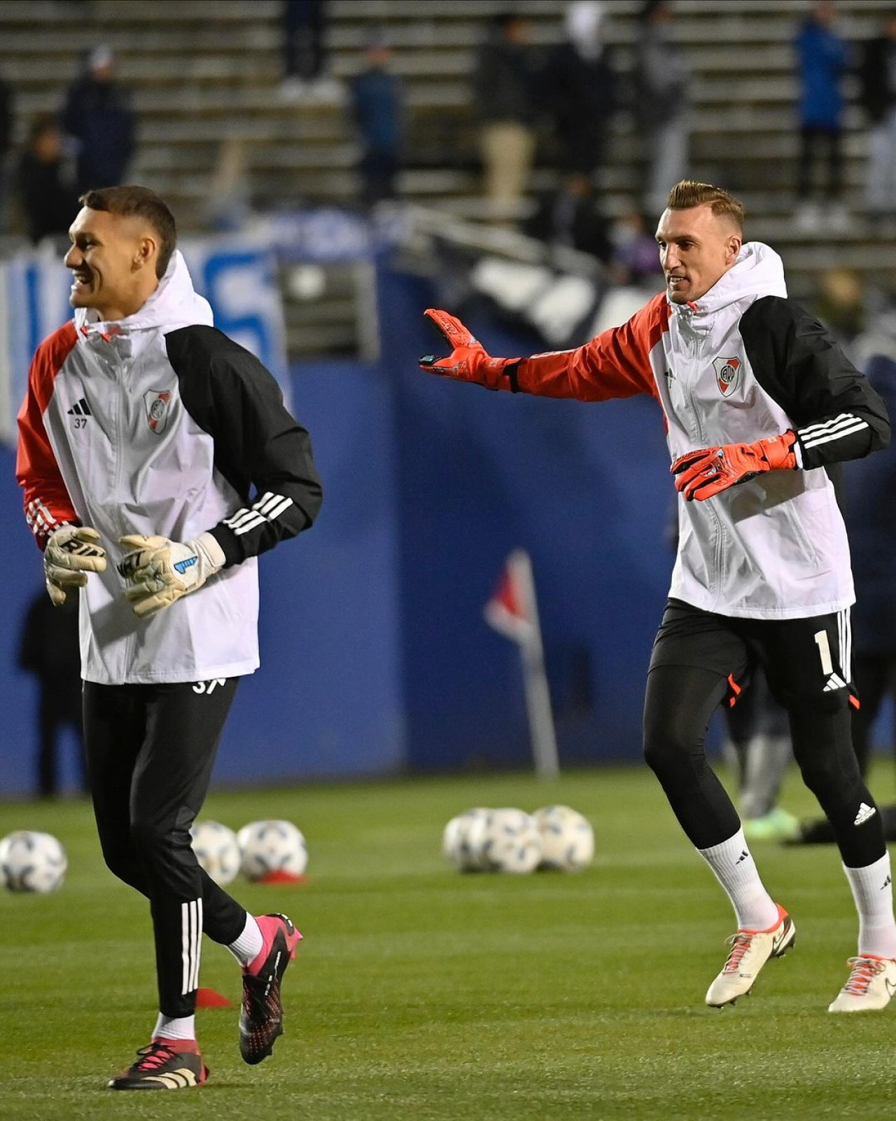 Franco Armani en el calentamiento previo al encuentro. Foto: Instagram.