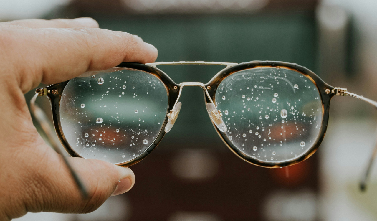 Lentes, anteojos, gafas. Foto: Unsplash