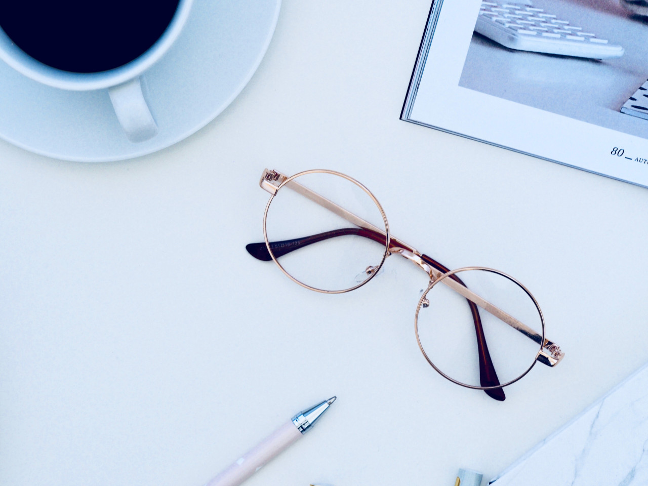 Lentes, anteojos, gafas. Foto: Unsplash