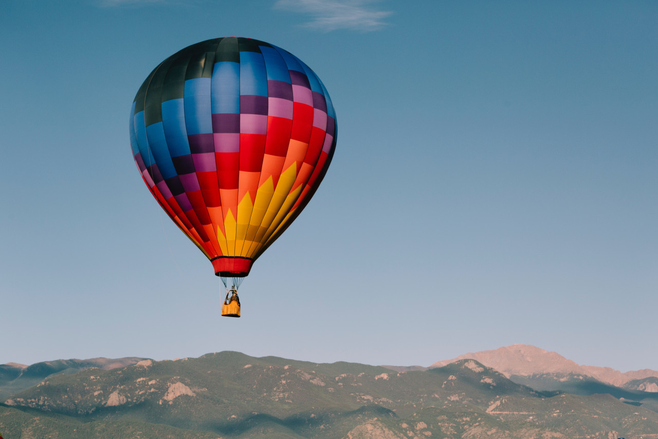 Globo aerostático. Foto: Unsplash.