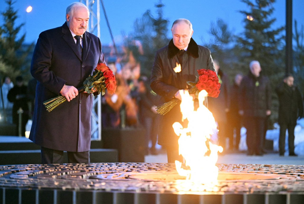 Aleksander Lukashenko y Vladímir Putin. Foto: Reuters.