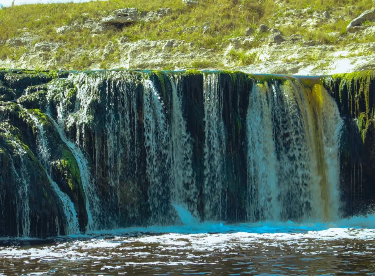 Cascada Cifuentes. Foto Instagram @elisabetlesquian.