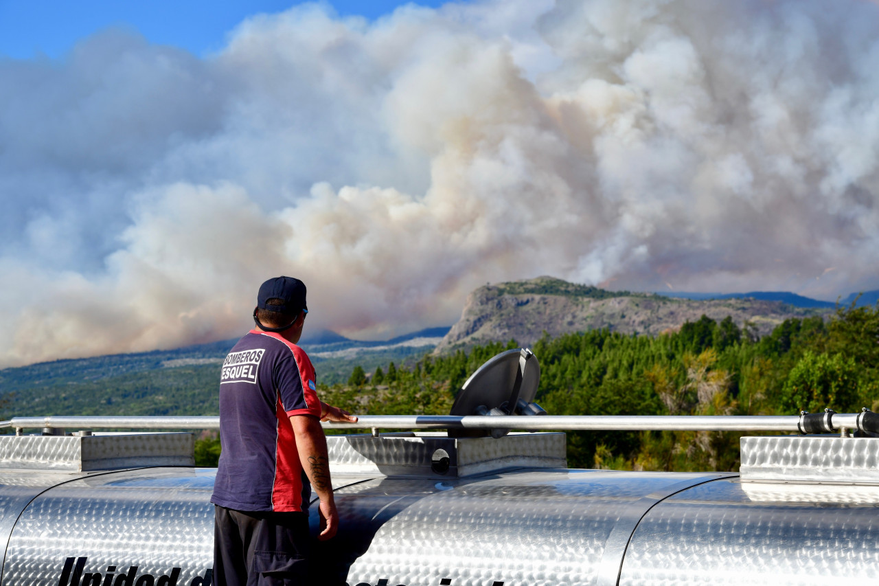 Incendio en parque Los Alerces. Foto: Télam