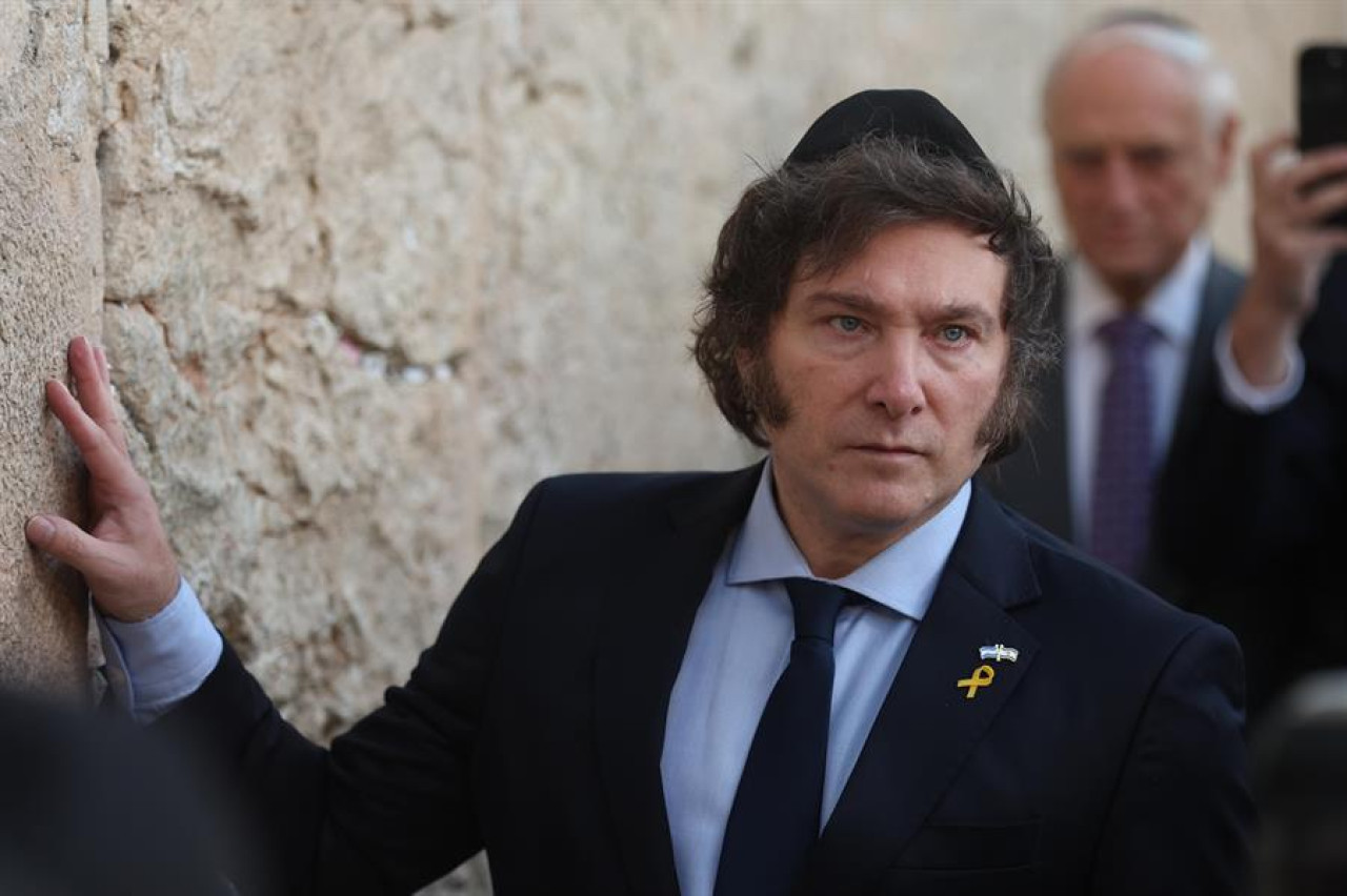 El presidente argentino Javier Milei visita el Muro de los Lamentos, Jerusalén, Israel