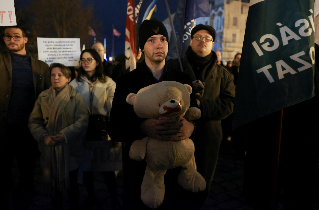 Marcha contra Katalin Novák, presidenta de Hungría. Foto: Reuters.