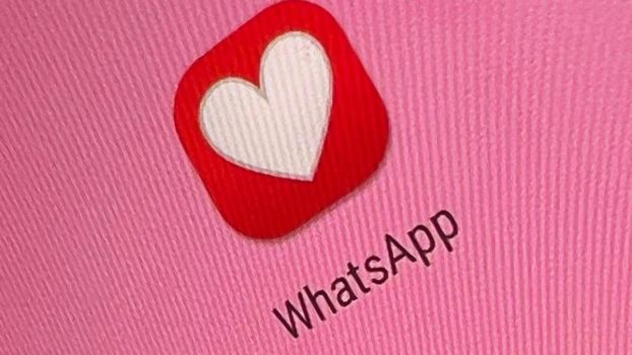 Logo de corazón en WhatsApp. Foto: captura de video