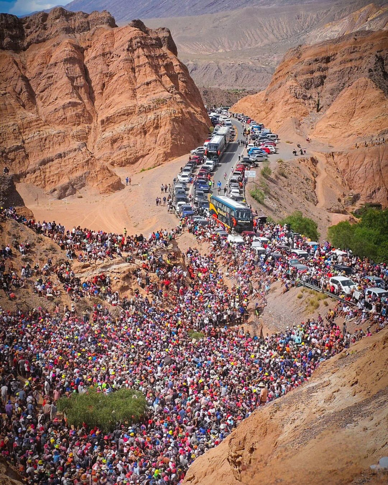 Bajada de los Diablos en Jujuy. Carnaval. Foto: Instagram @elcieloenpurmamarca y @elcieloentilcara.