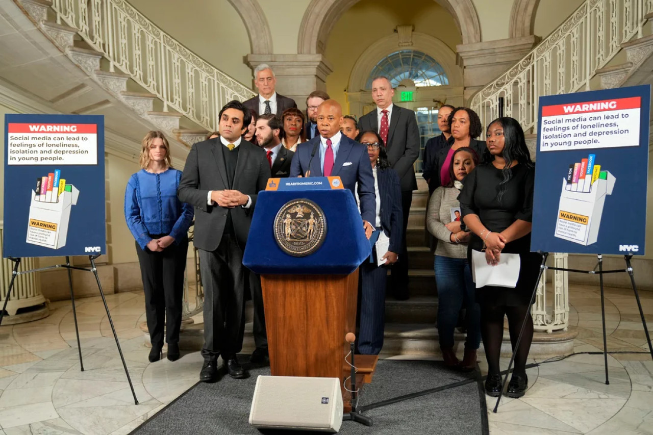 Nueva York demanda a gigantes de redes sociales por el impacto en la salud mental. Foto NA.