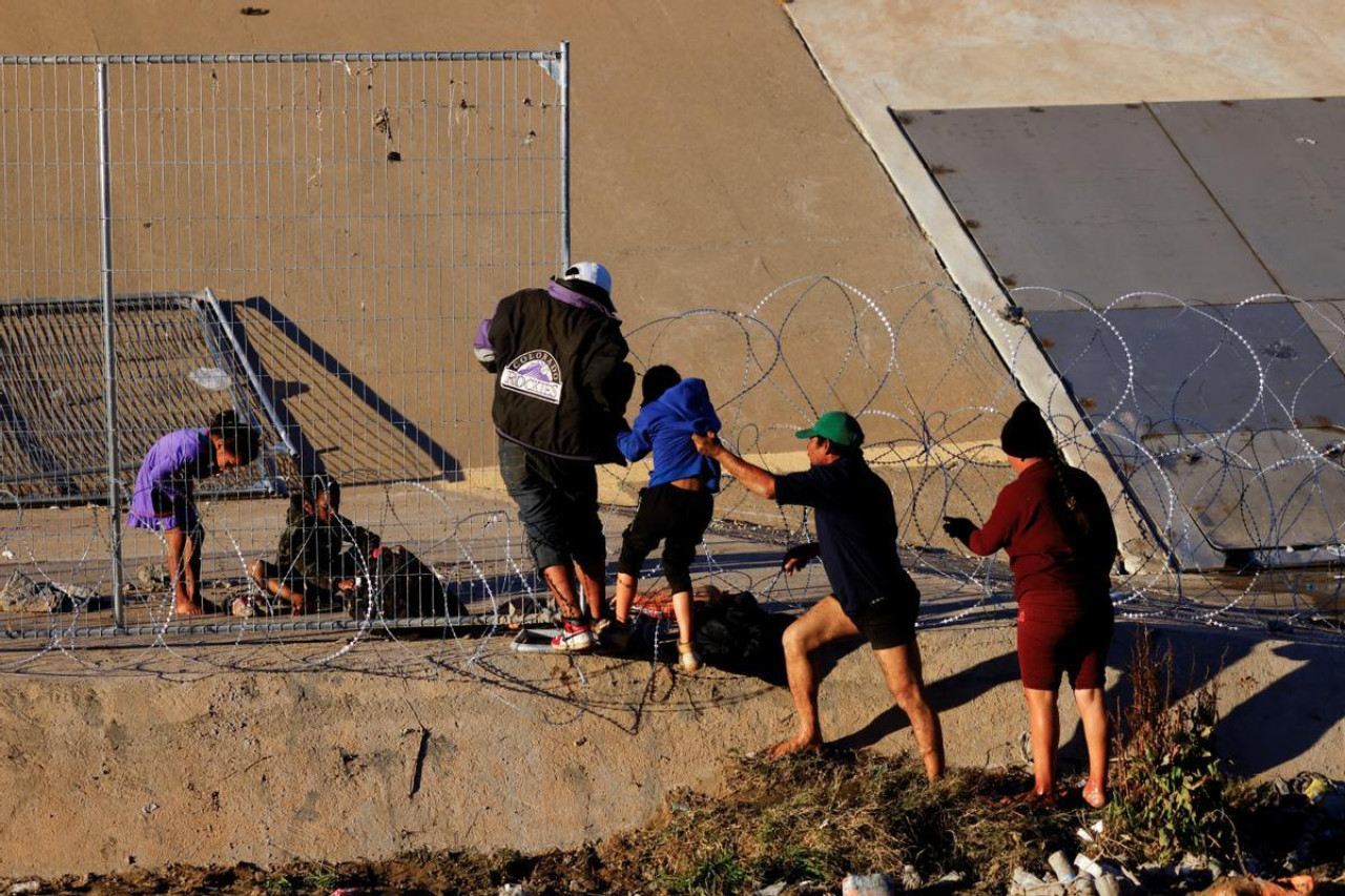 Migración ilegal en Texas. Foto: Reuters