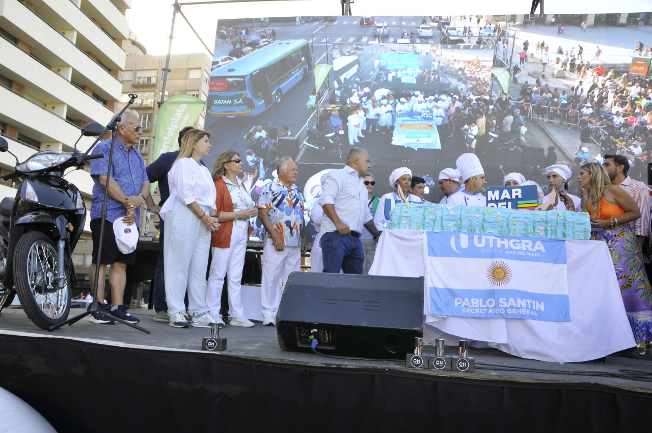 Maratón de mozos y camareras. Foto: Télam