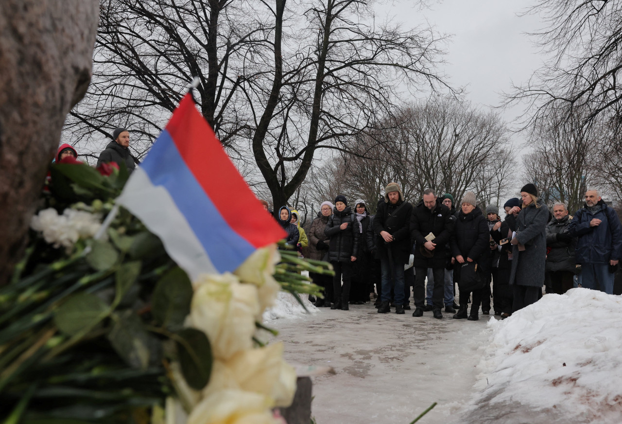 Homenaje a Alexéi Navalni en Rusia. Foto: Reuters.