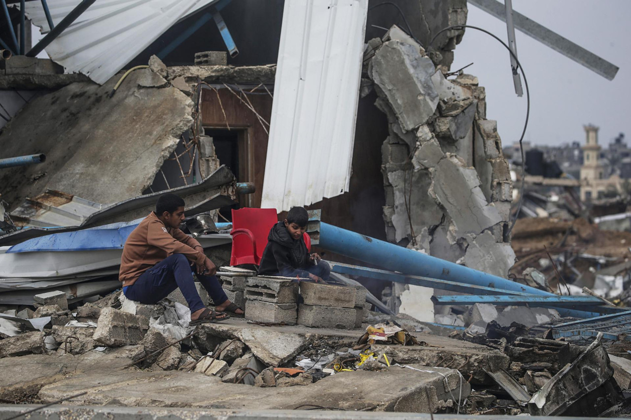 Destrucciones en Gaza por bombardeos israelíes. Foto: EFE.