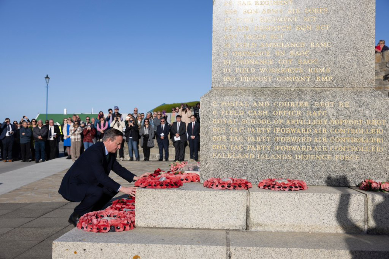 David Cameron, canciller británico en las Islas Malvinas. Foto: Twitter.