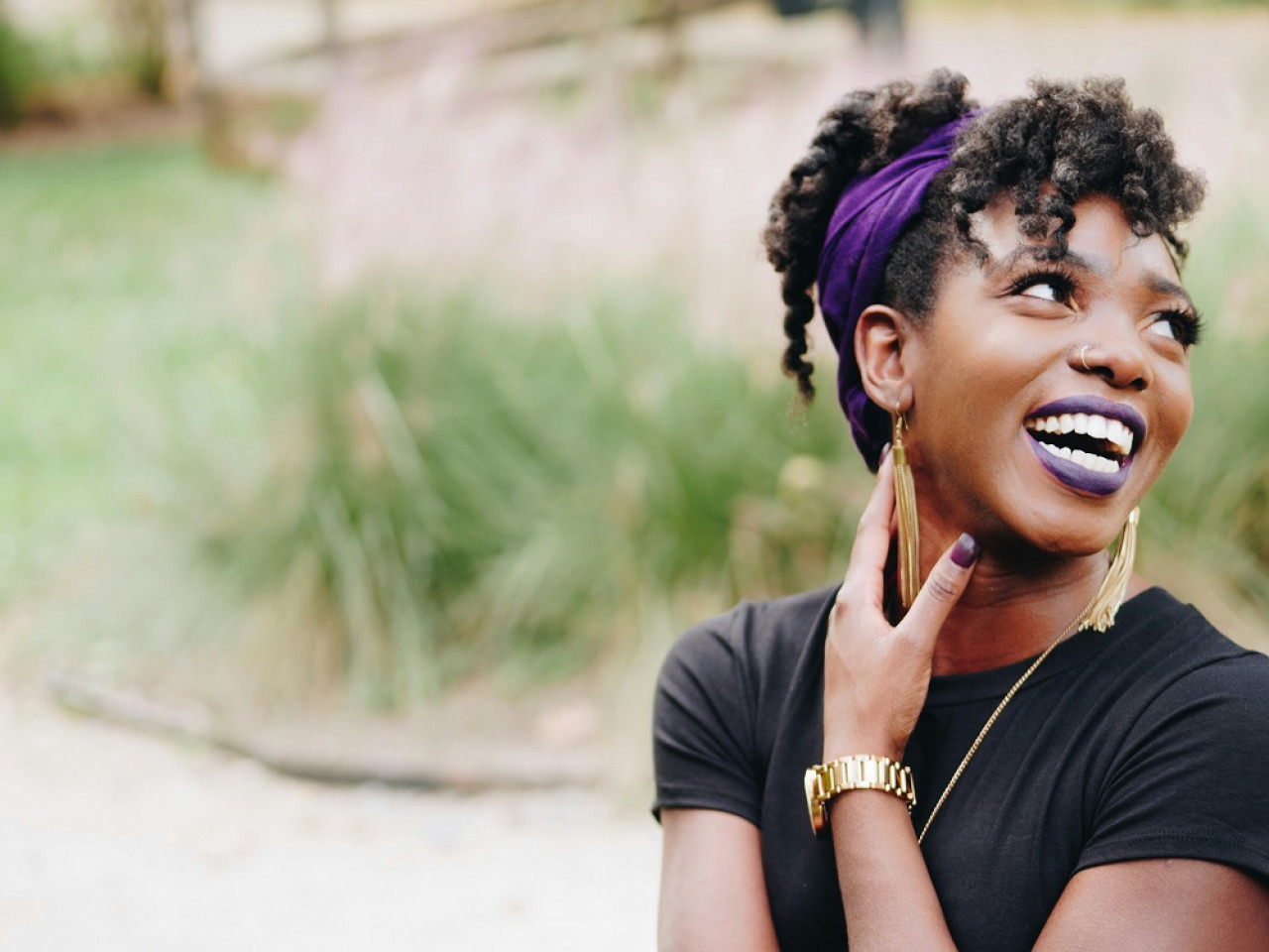 Mujeres, felicidad. Foto: Unsplash.