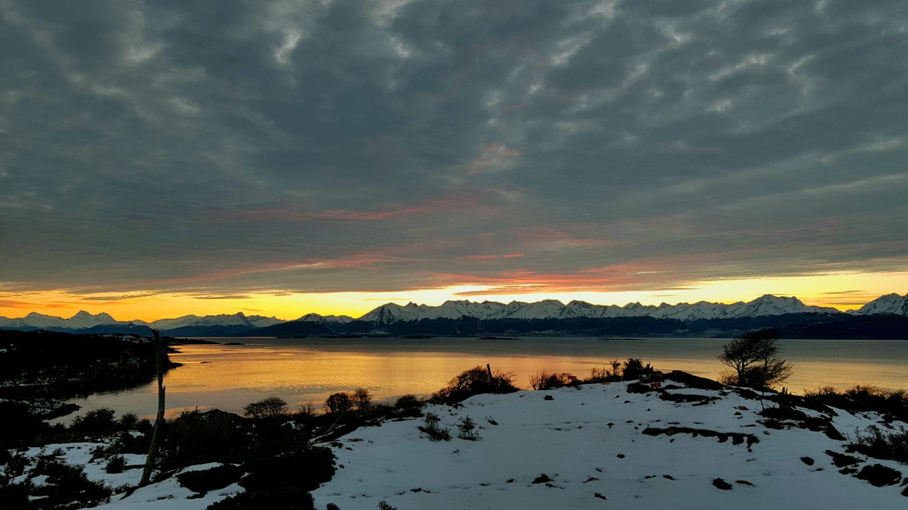 Canal Beagle, Ushuaia, Tierra del Fuego. Foto X.