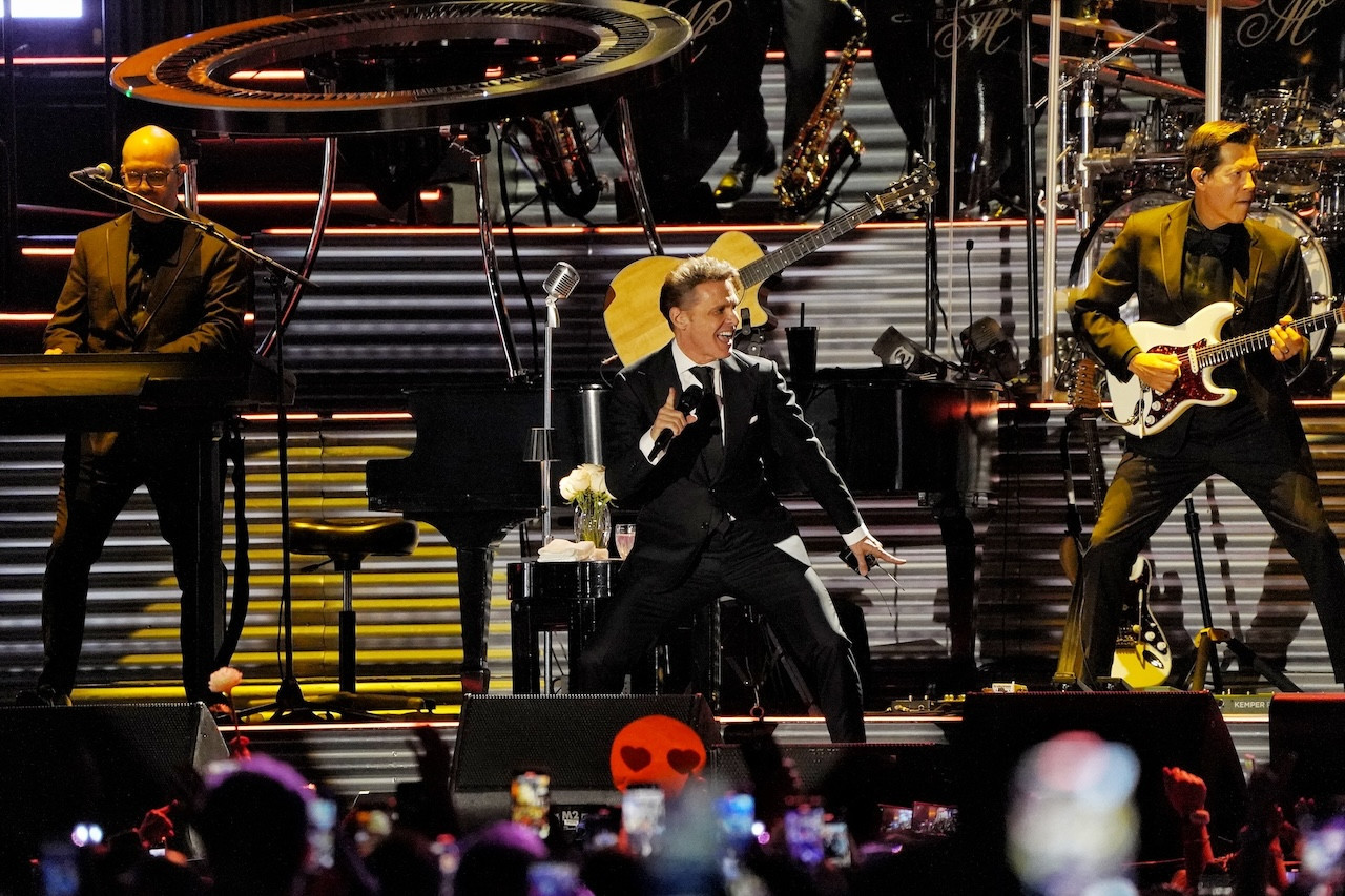 Luis Miguel en el Campo de Polo. Foto: Martin Bonetto/Fenix.