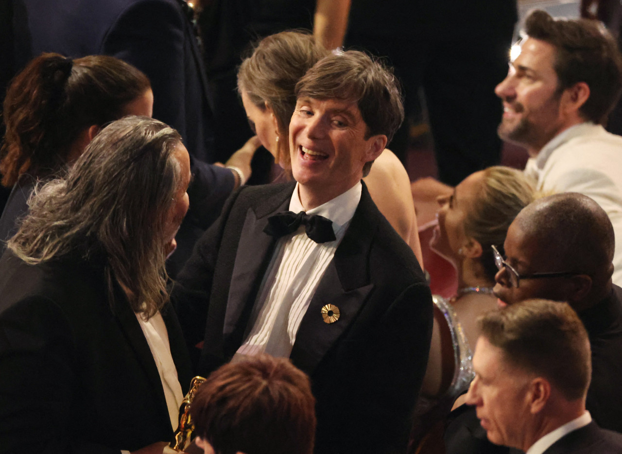 Cillian Murphy en los Oscars 2024. Foto: Reuters.