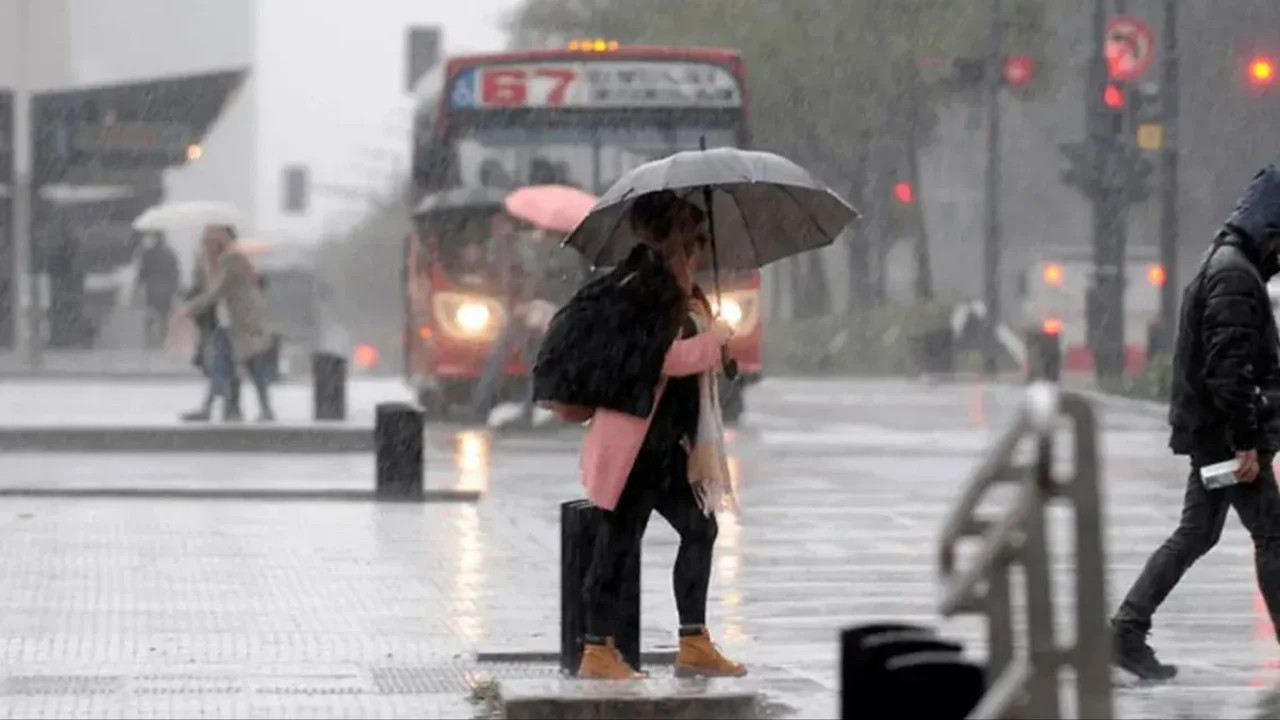 Fuertes tormentas en Buenos Aires. Foto: NA