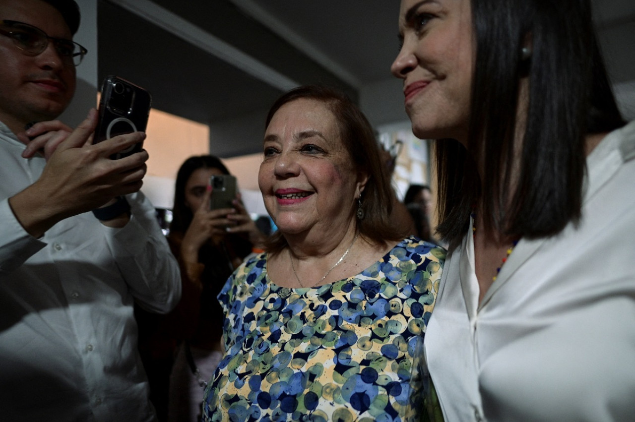 María Corina Machado y Corina Yoris Villasana. Foto: Reuters