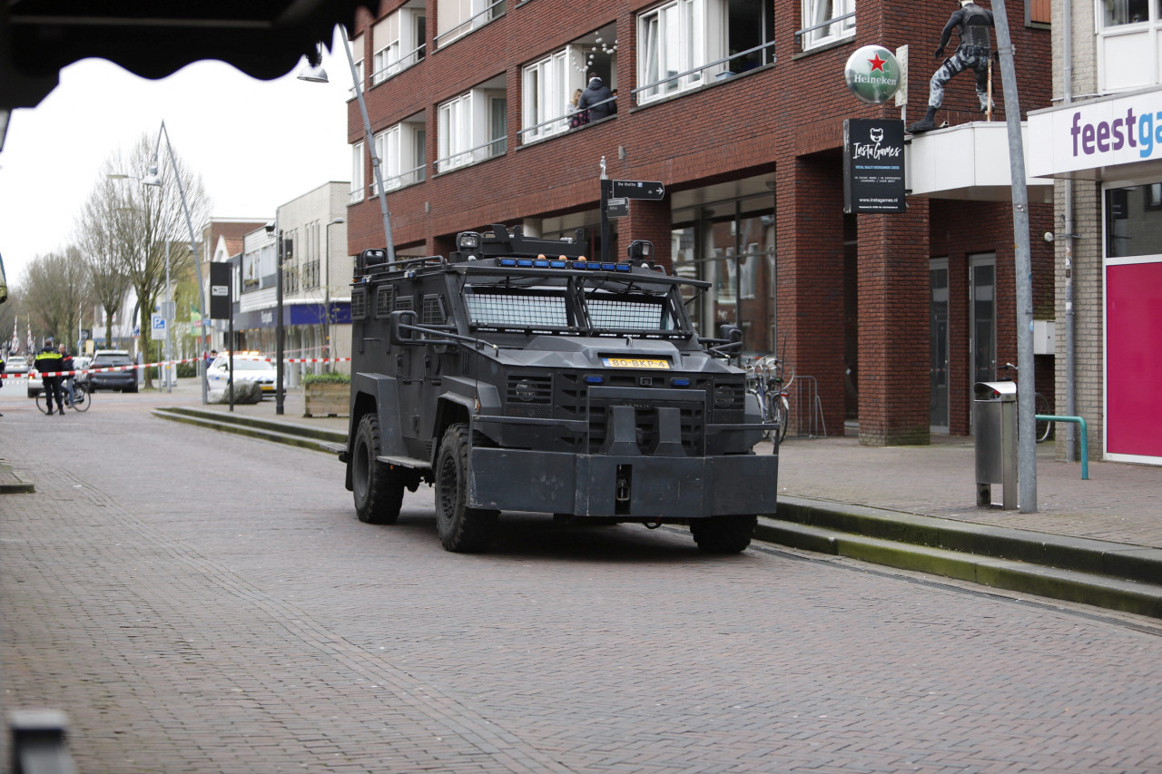 Toma de rehenes en un bar de Países Bajos. Foto: REUTERS.