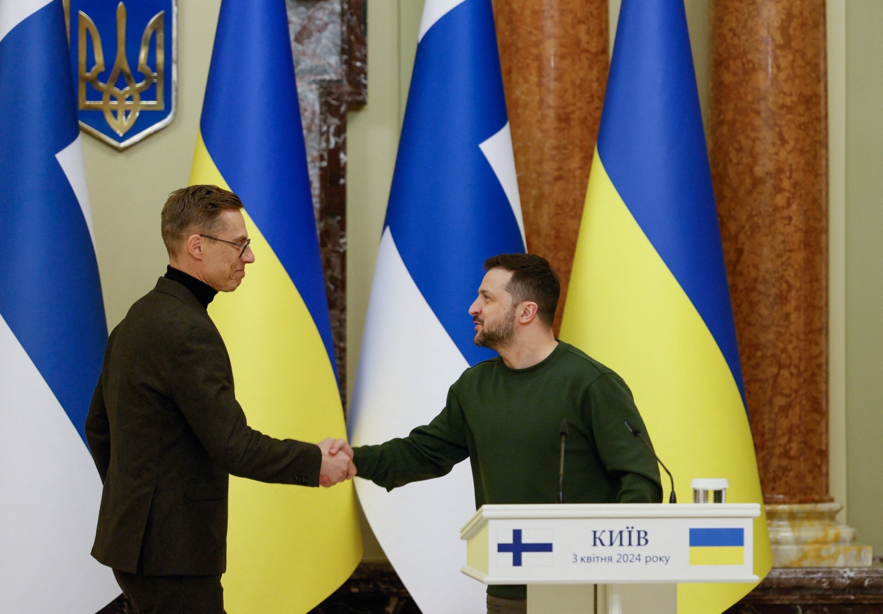 Zelenski y Stubb. Foto: Reuters.