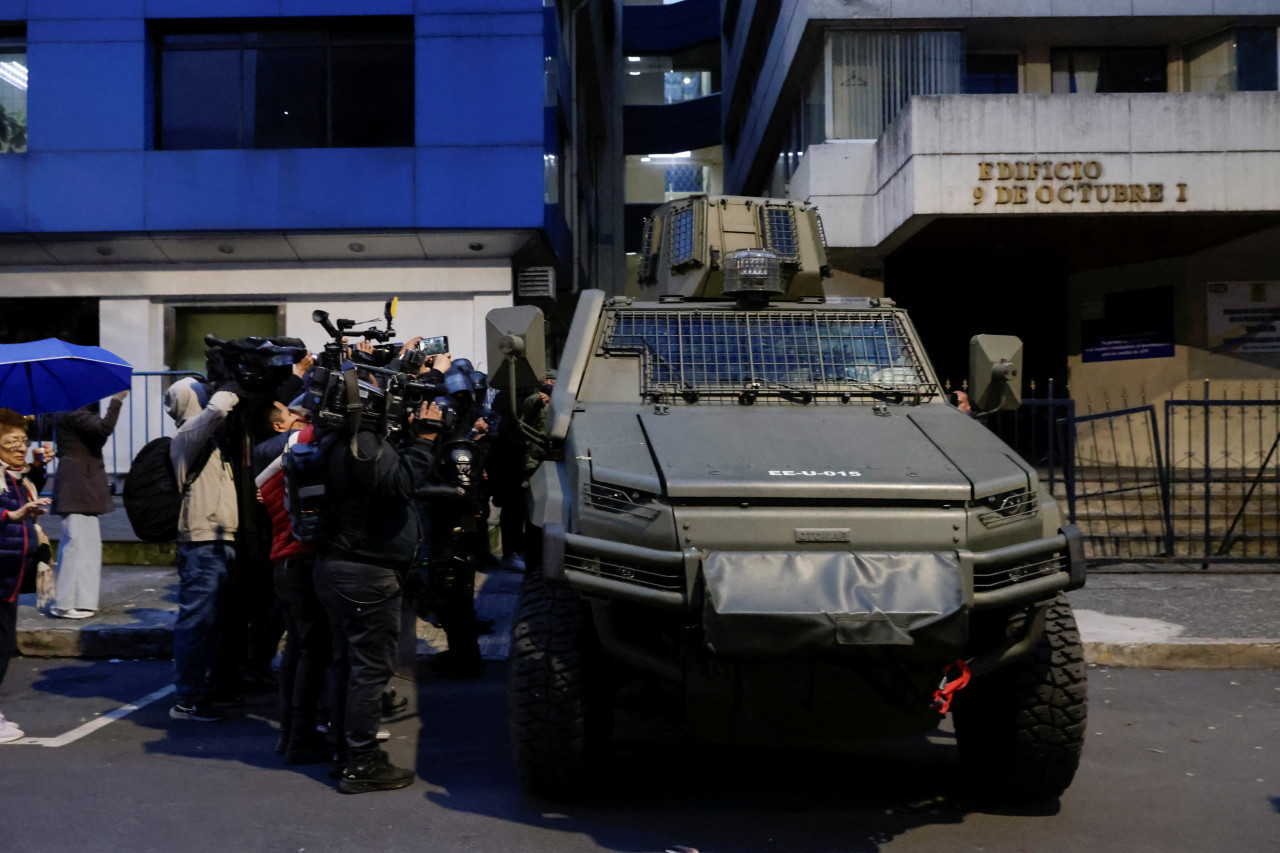 Detienen a Jorge Glas, exvicepresidente de Ecuador en la embajada mexicana. Foto: Reuters.