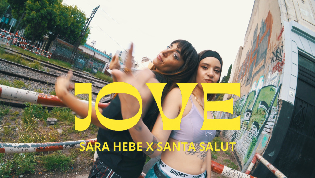 Sara Hebe x Santa Salut