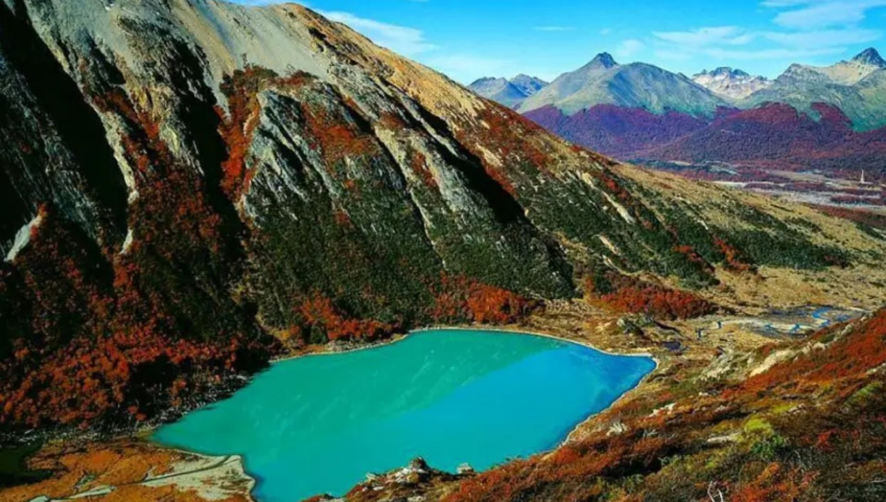 Laguna Esmerada, Ushuaia. Foto X @patagoniandina.