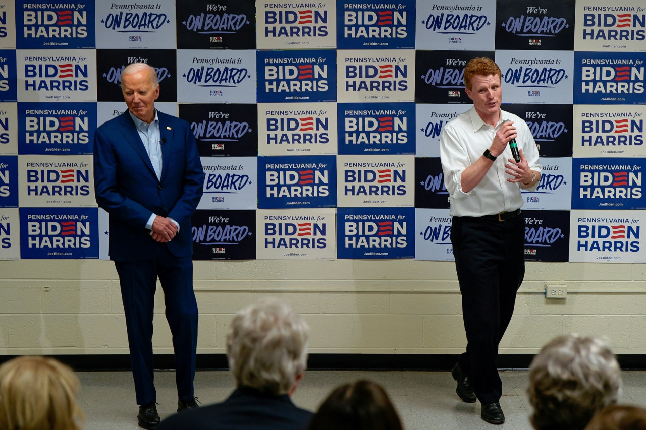 Joe Biden y Joe Kennedy III. Foto: Reuters