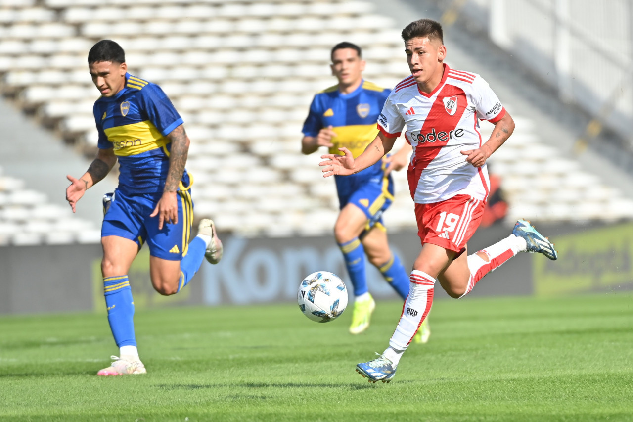 Claudo Echeverri; River vs Boca, Copa de la Liga. Foto: X @RiverPlate