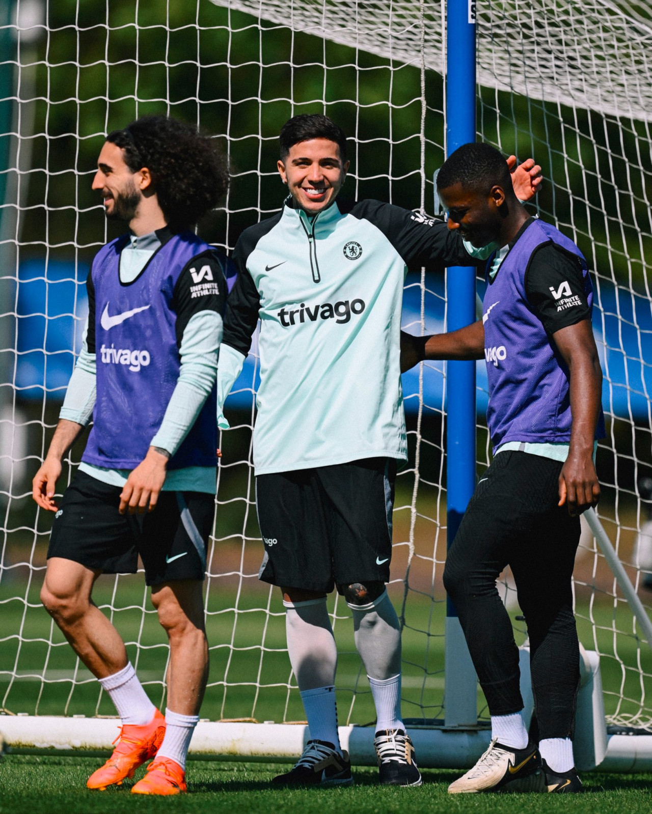 Enzo Fernández volvió a los entrenamientos de Chelsea. Foto: Twitter ChelseaFC_Sp.