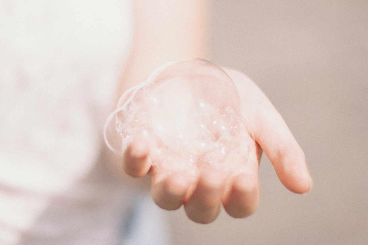 Baño, ducha. Foto: Unsplash.