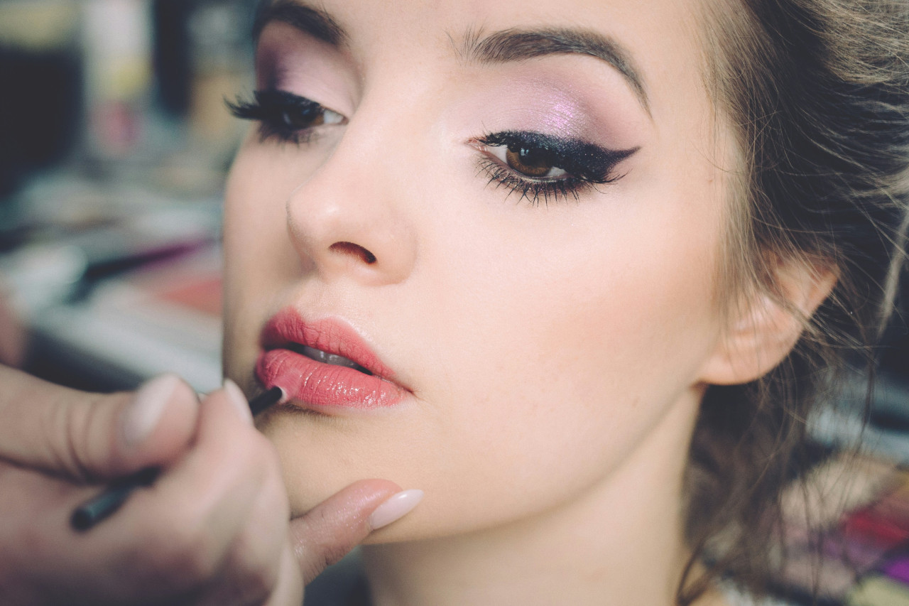 Maquillaje. Foto: Unsplash.