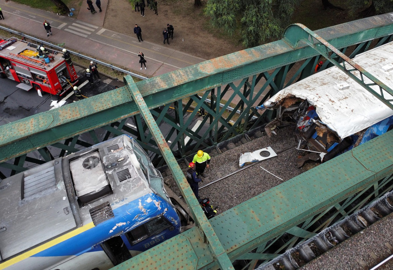 Choque del tren San Martín en el viaducto de Palermo. Foto: NA.