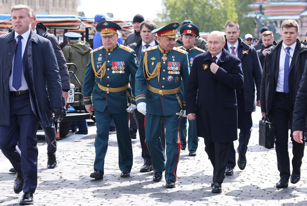 Serguéi Shoigú y Vladímir Putin. Foto: Reuters.