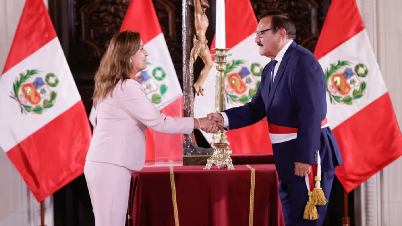 Dina Boluarte y Walter Ortiz; Perú. Foto: Presidencia de Perú