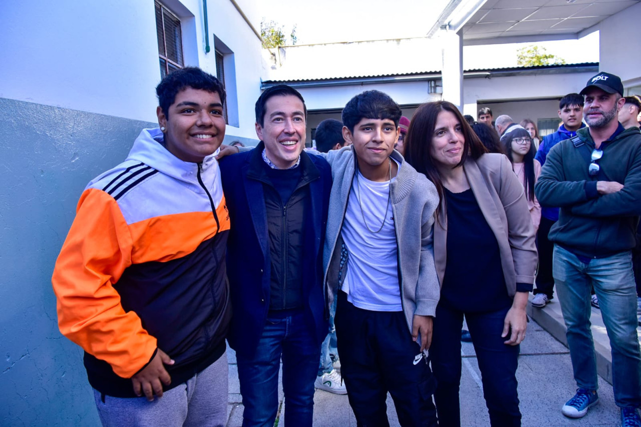 Nardini y Kicillof inauguraron nuevas aulas en una escuela de Los Polvorines.