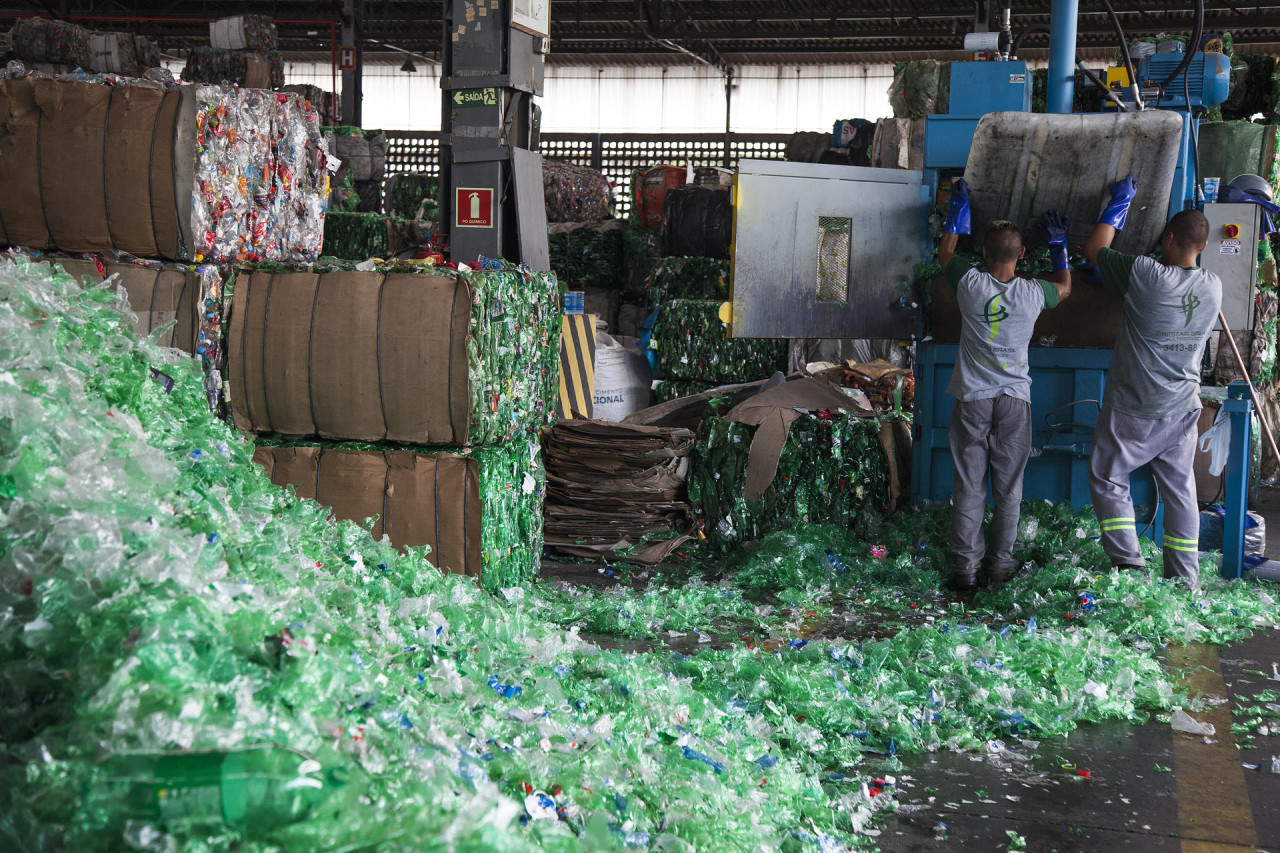 Plásticos, reciclaje. Foto: EFE.