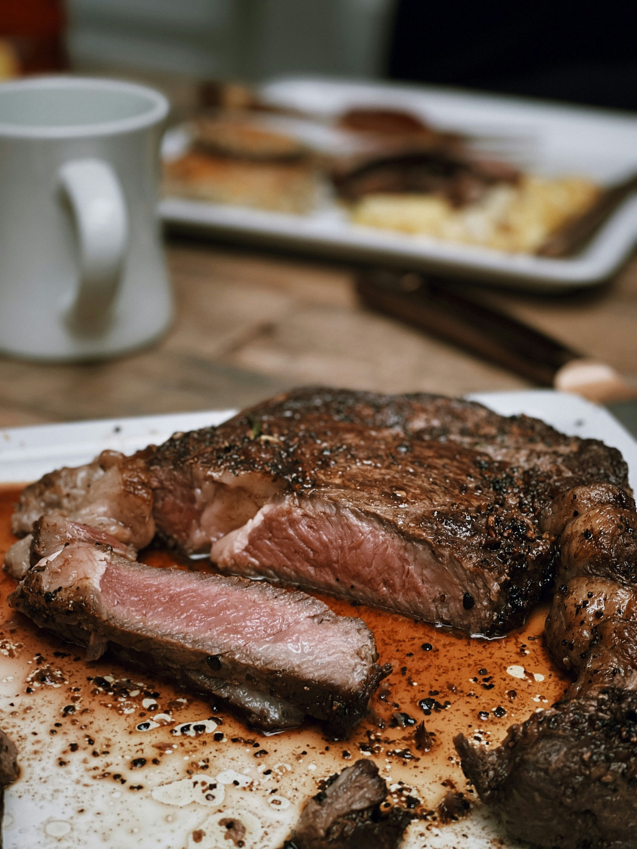 Asado, carne. Foto Unsplash.