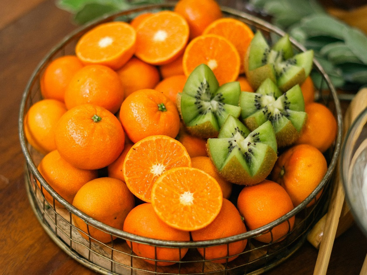 Naranja; kiwi; vitamina C. Foto: Unsplash.