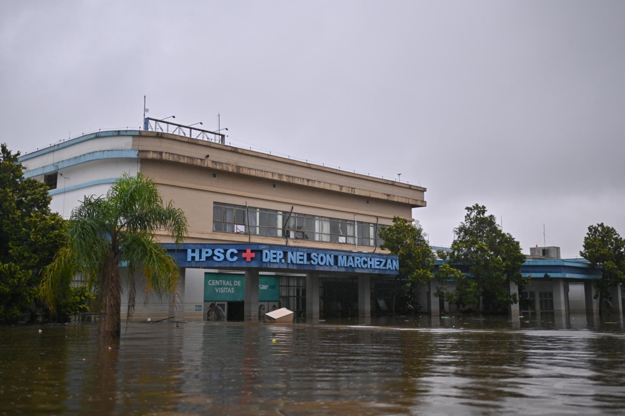 Personas rescatadas tras las inundaciones de Brasil. Foto: EFE.