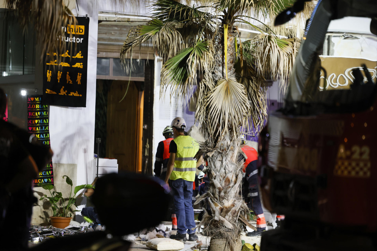 Derrumbe en un restaurante de Palma de Mallorca. Foto: EFE.