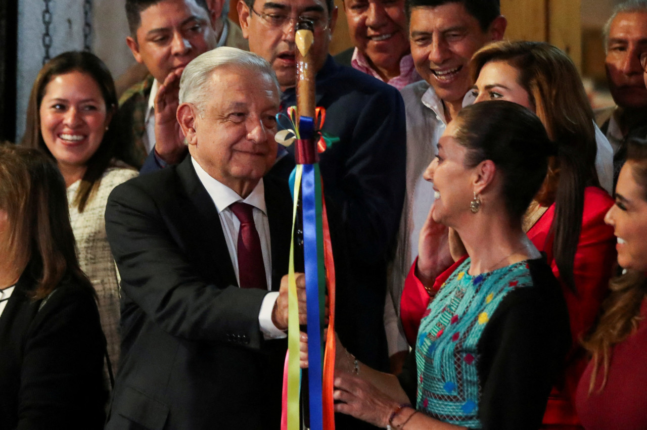 Claudia Sheinbaum y López Obrador. Foto: Reuters.