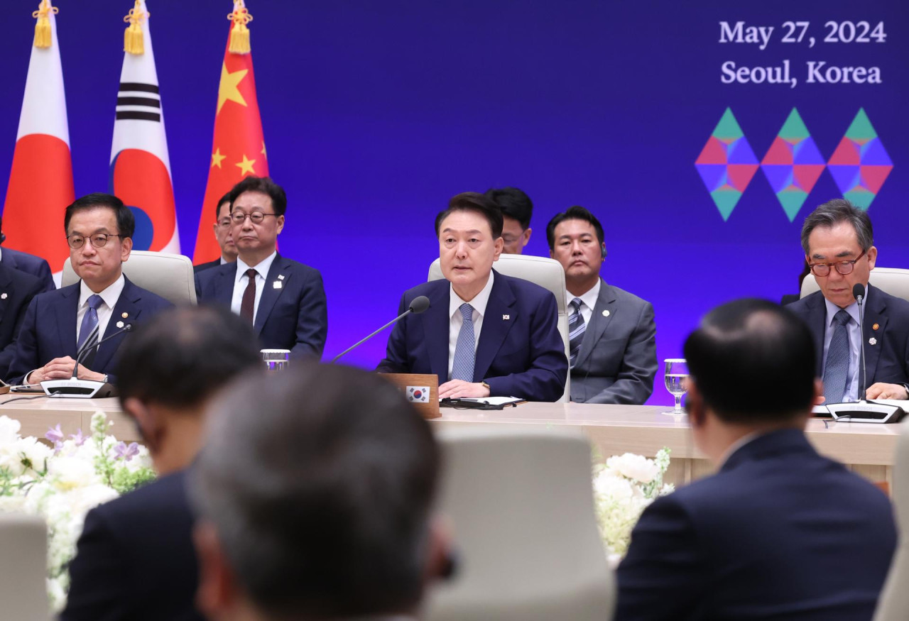 Reunión trilateral entre Japón, Corea del Sur y China. Foto: EFE