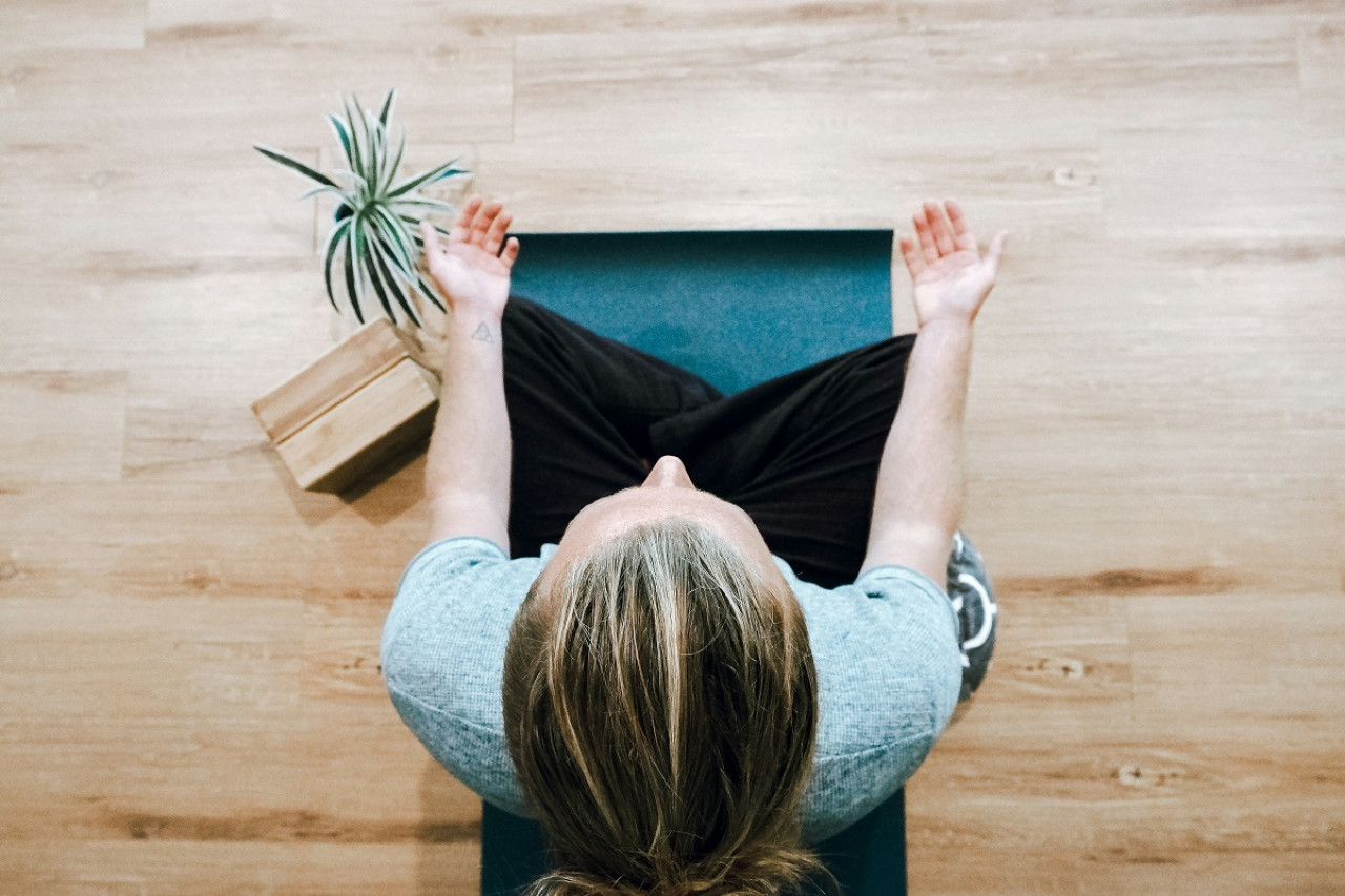 Meditación; yoga. Foto: Unsplash.