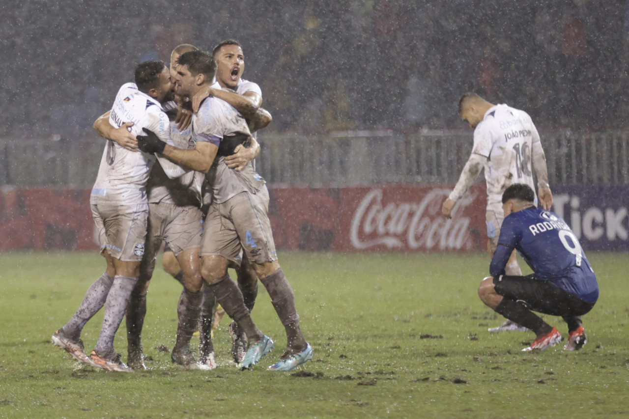 Gremio la ganó a Huachipato como visitante. Foto: EFE.