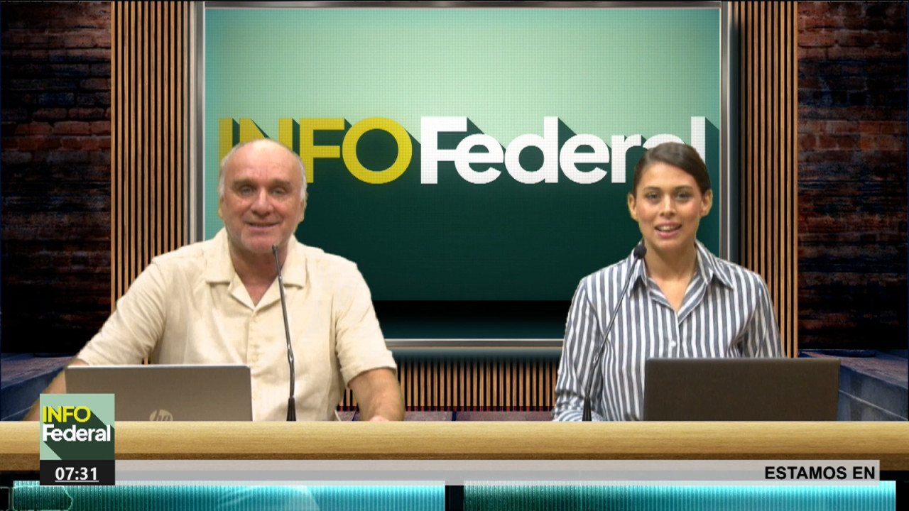 Cintia Delfino y Fabián Miró conducen "Info Federal", por Telemax. Foto: captura.