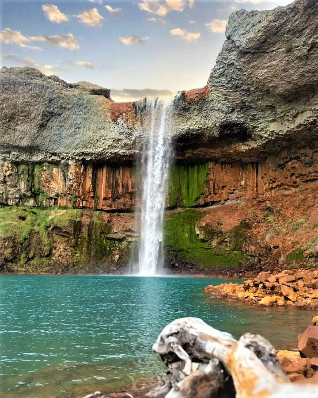 Salto del Agrio, Neuquén. Foto X.