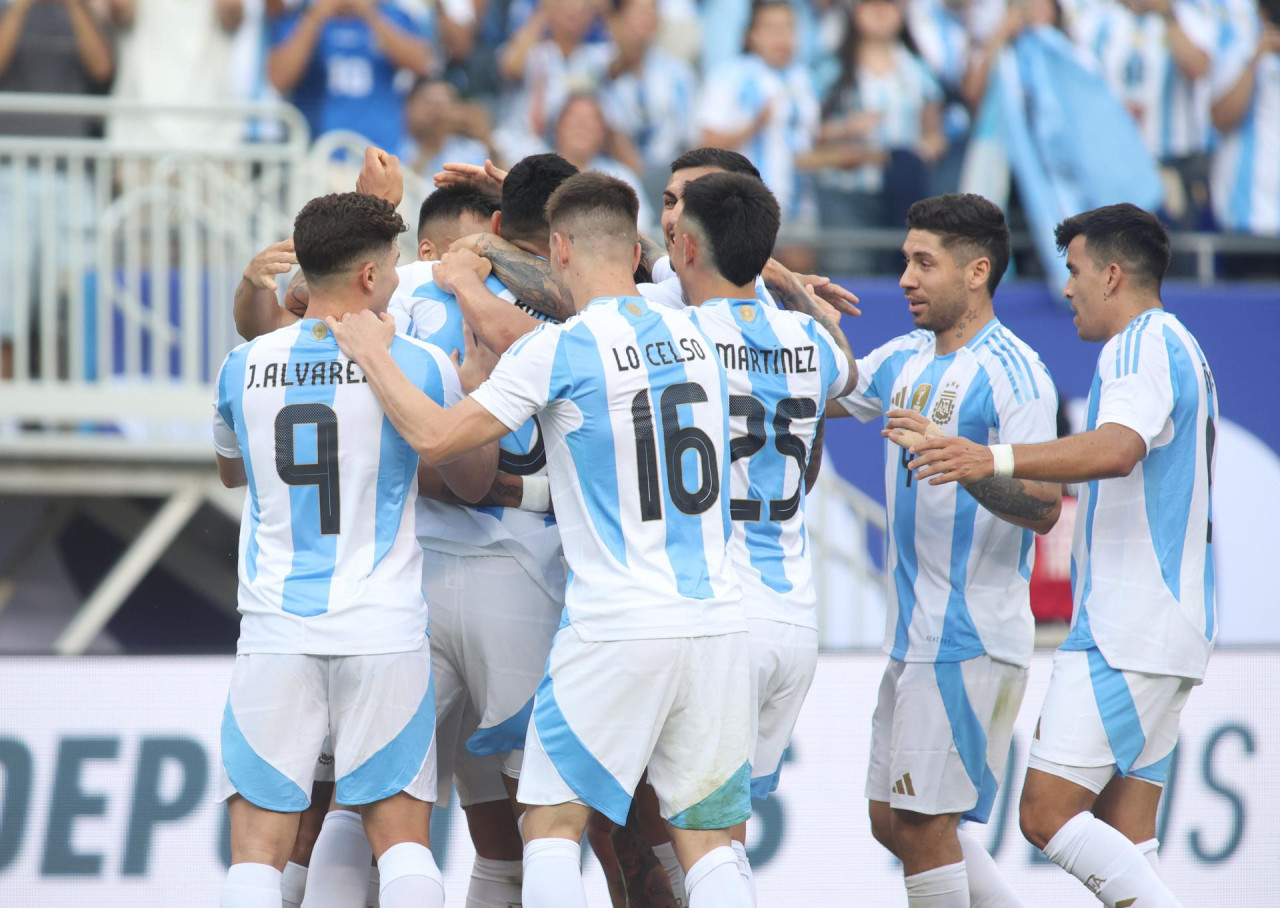 Argentina vs Ecuador. Foto: EFE.